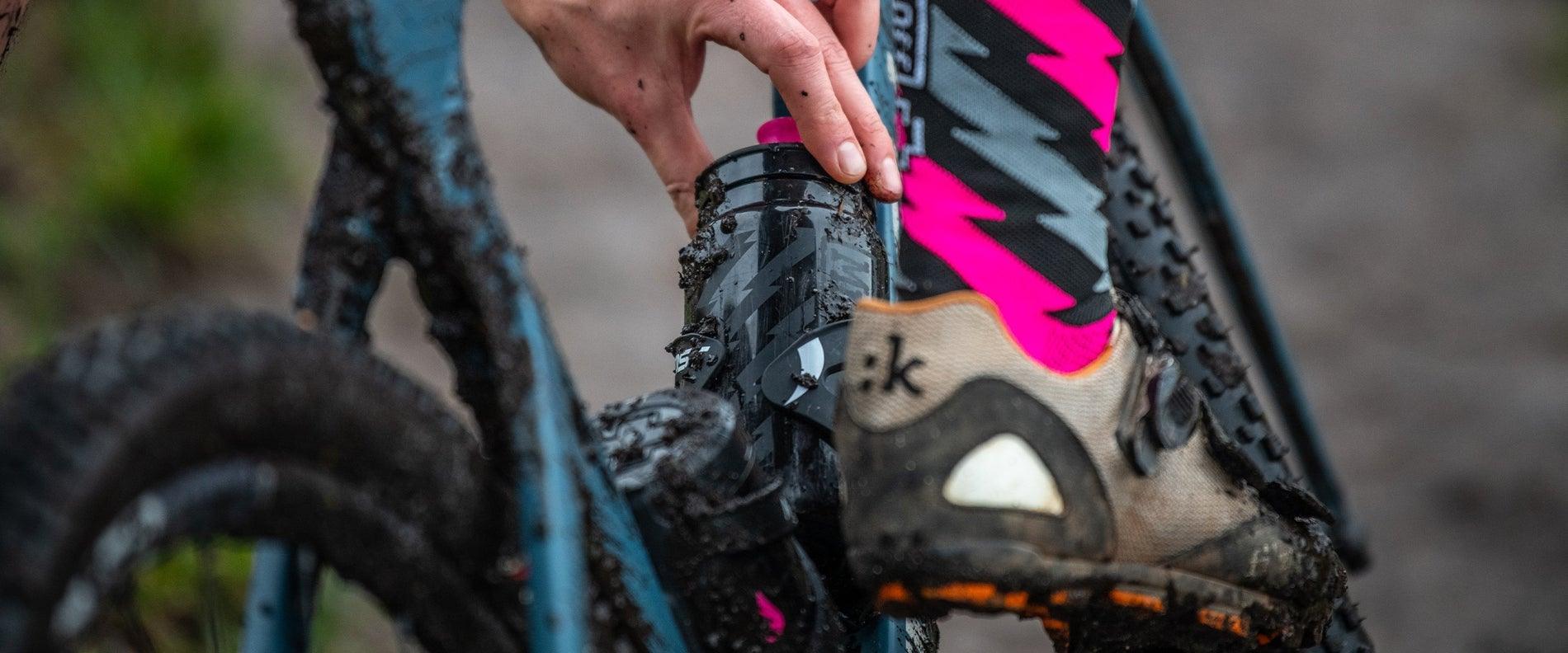 Muc Off Custom Elite Fly Water Bottle - Image 8