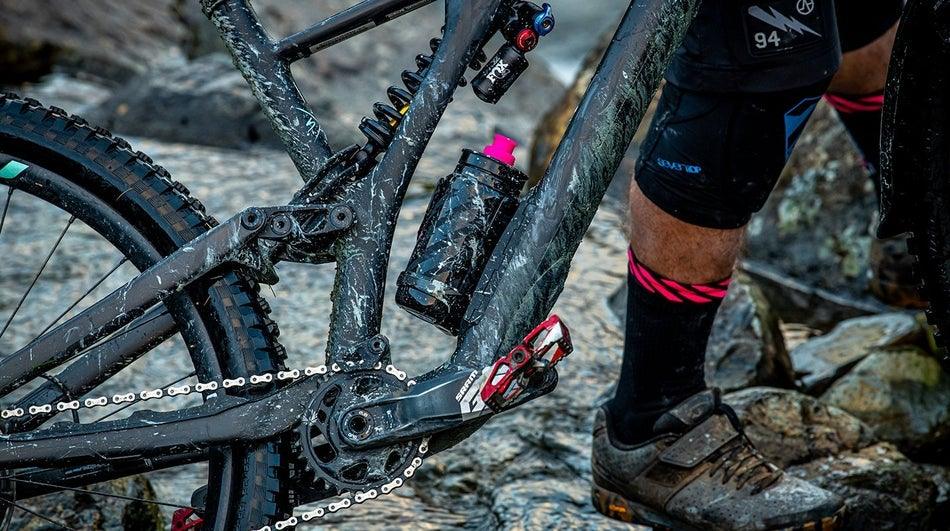 Muc Off Custom Elite Fly Water Bottle - Image 6